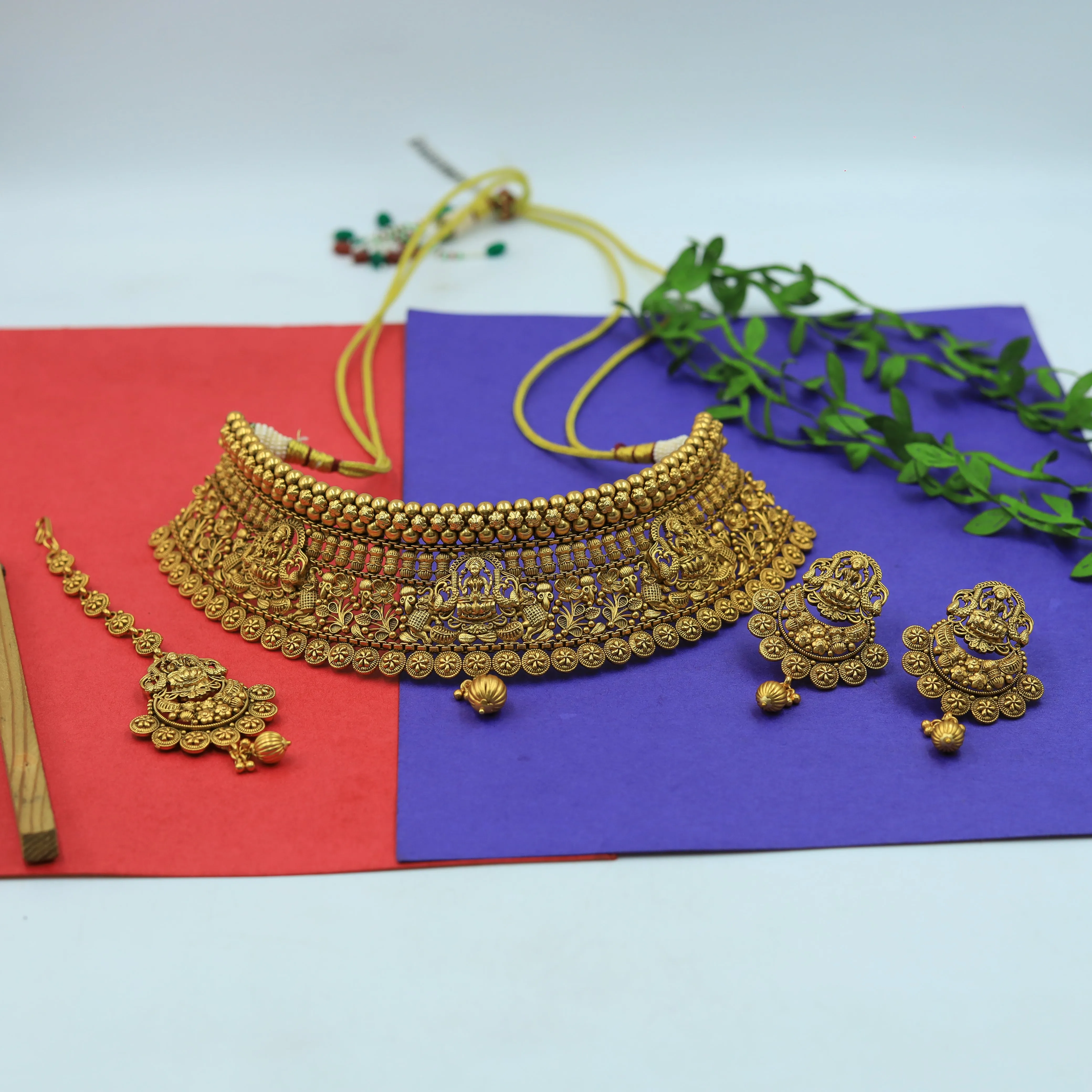 Choker Temple Necklace Set 7087-1