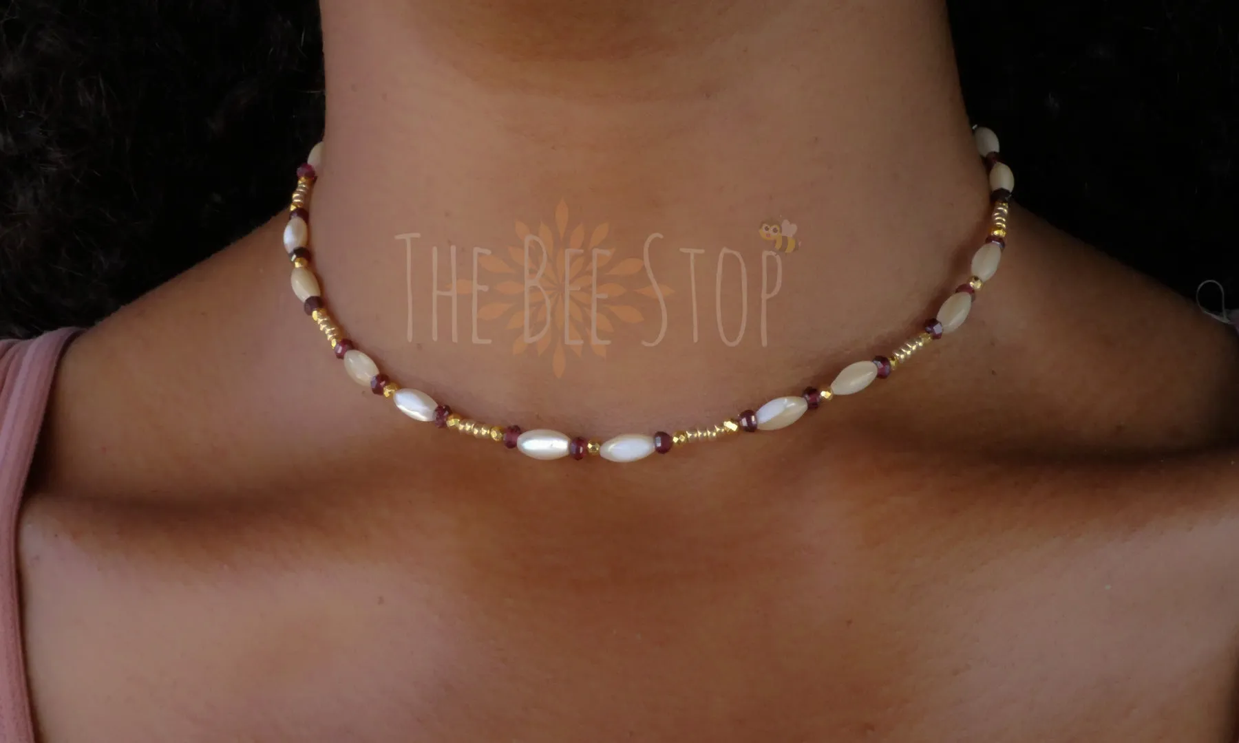 Garnet   Mother of Pearl 》 Necklace
