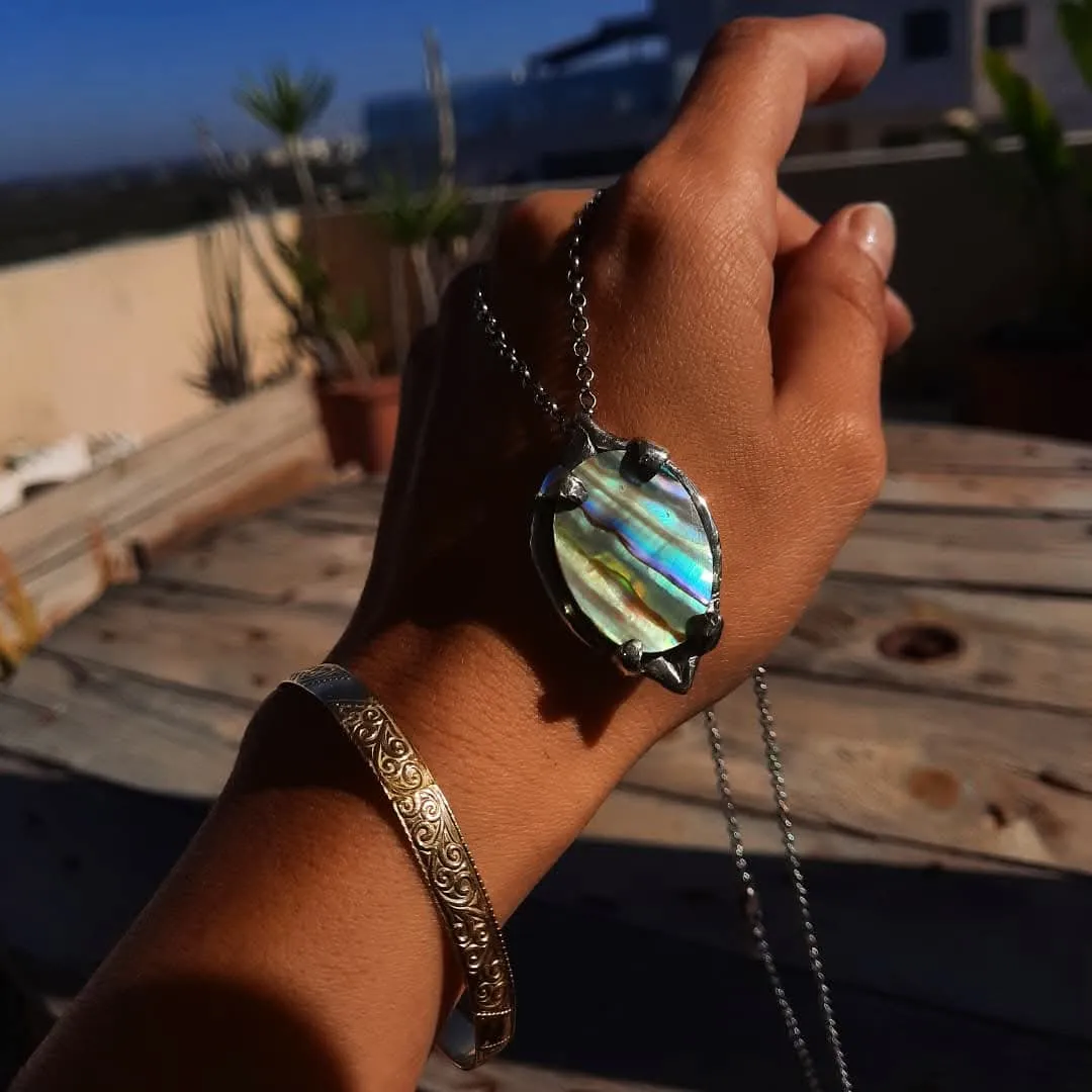 N.18 Lotus Abalone Shell Heavy Necklace